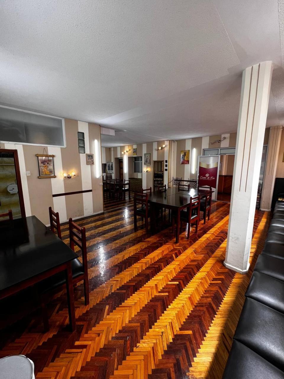 Hotel Metropolitano Loja Ngoại thất bức ảnh